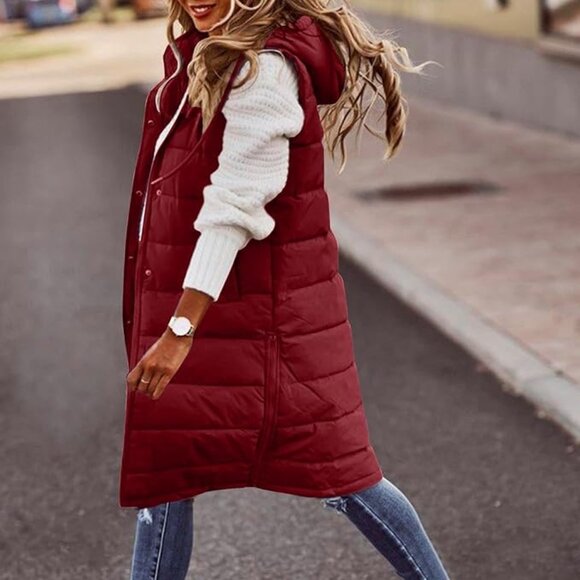 Women's Burgundy Long Zip Up Hooded Puffer Vest Size Small NWOT - Picture 1 of 8